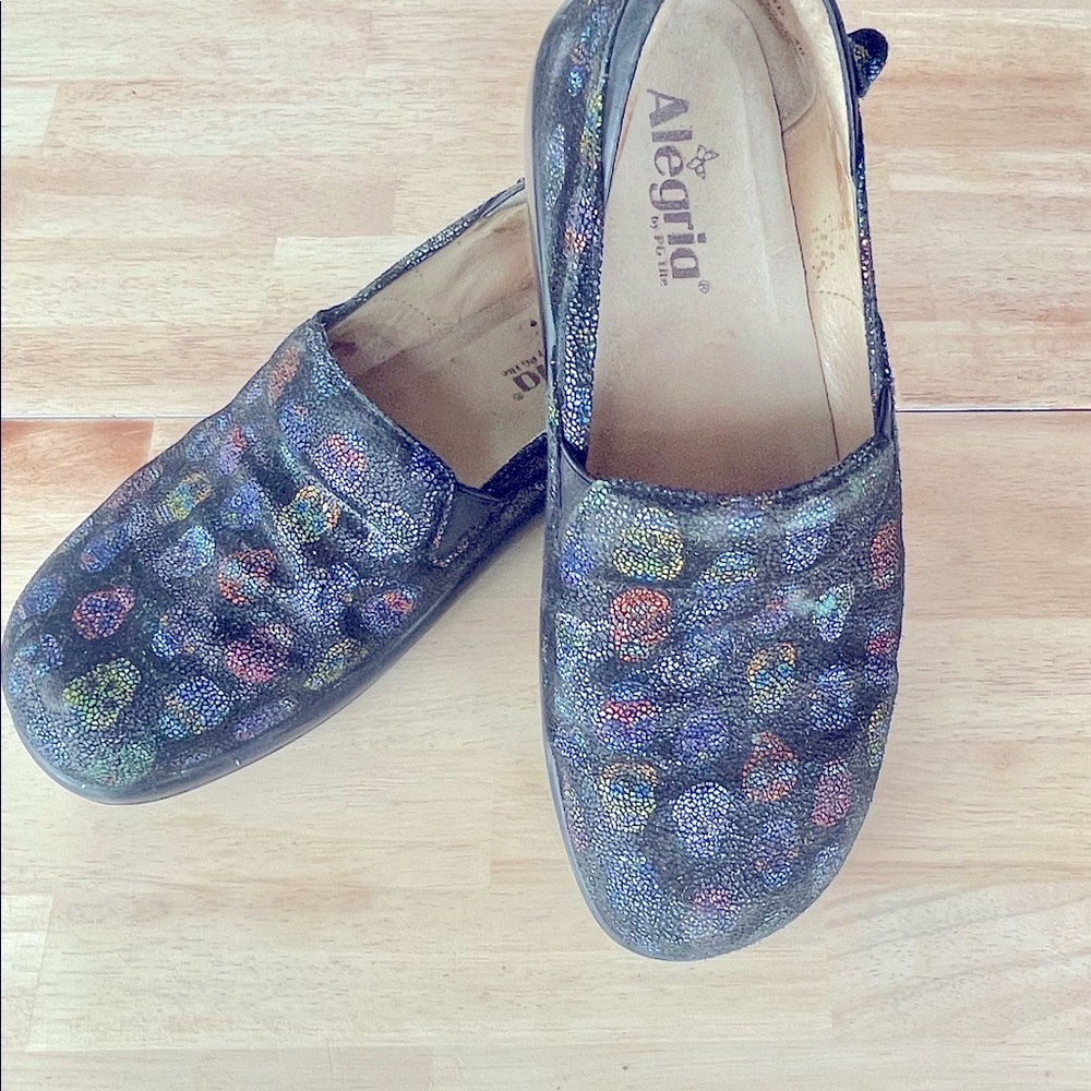 Algeria clogs size 9